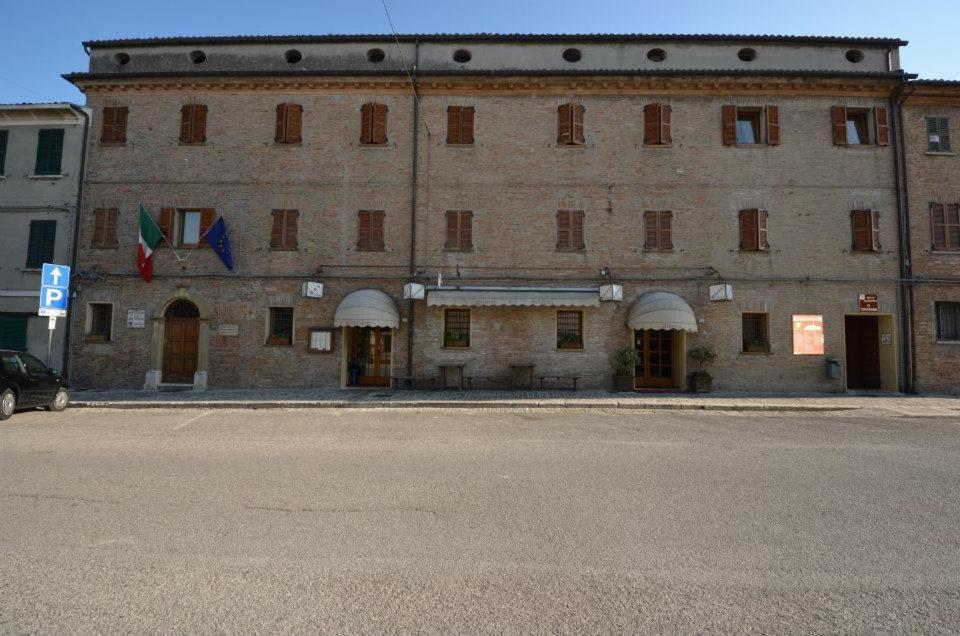 Hotel Il Castagno Orciano di Pesaro Exterior foto